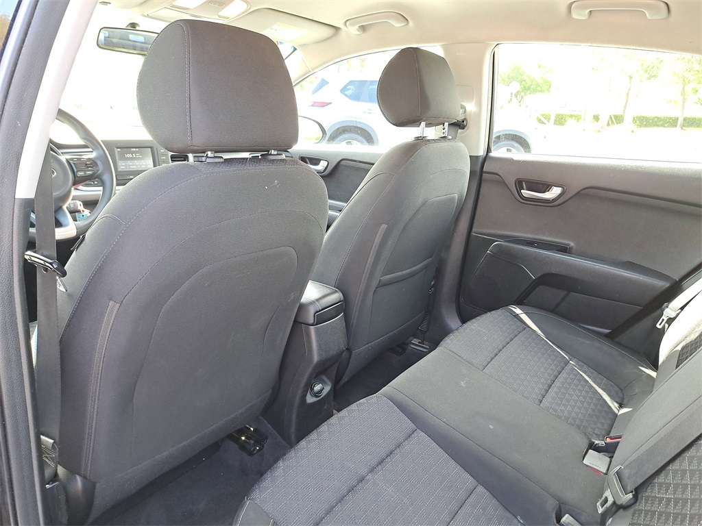 2018 Kia Rio S photo 9