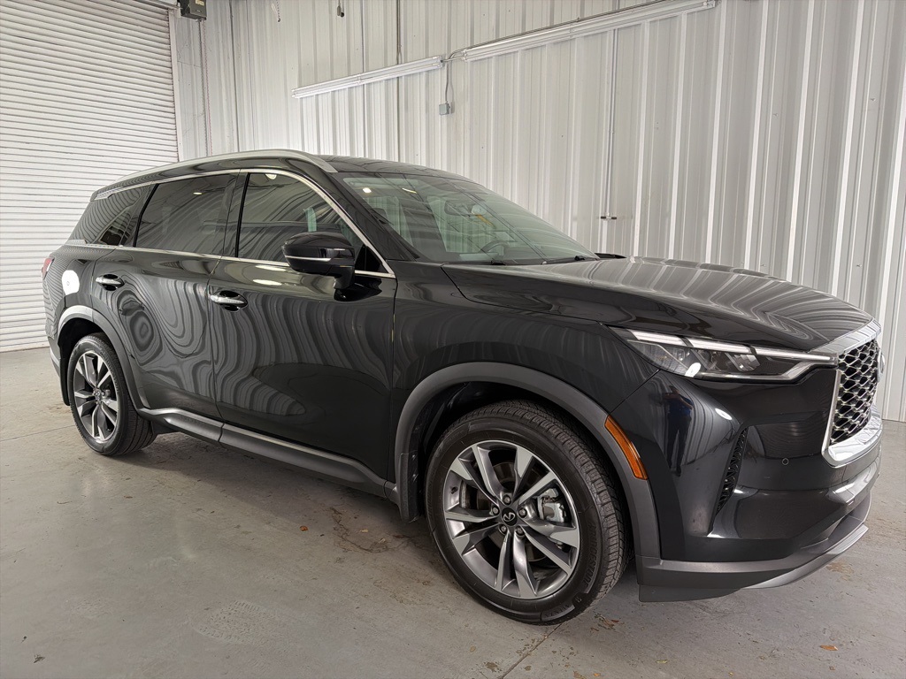 2022 INFINITI QX60 LUXE's photo