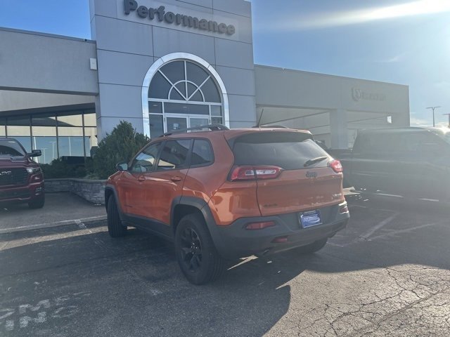 Used 2015 Jeep Cherokee Trailhawk with VIN 1C4PJMBS4FW780043 for sale in Centerville, OH