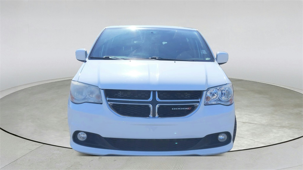 2017 Dodge Grand Caravan SXT photo 2