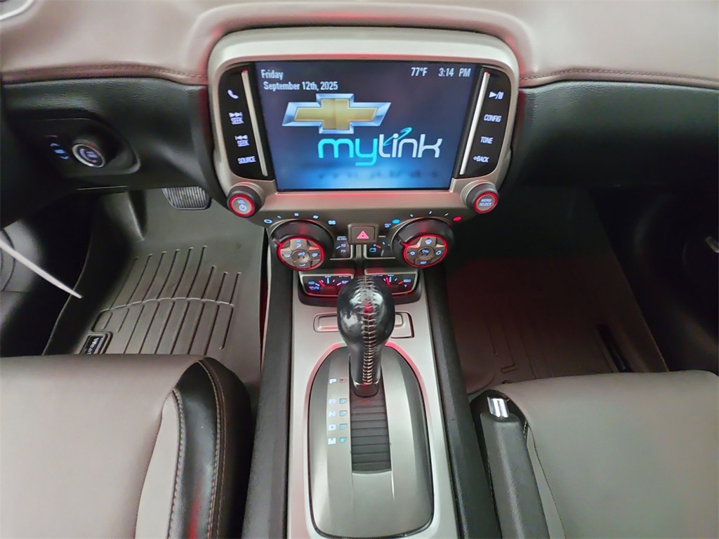 2014 Chevrolet Camaro 2LT photo 11