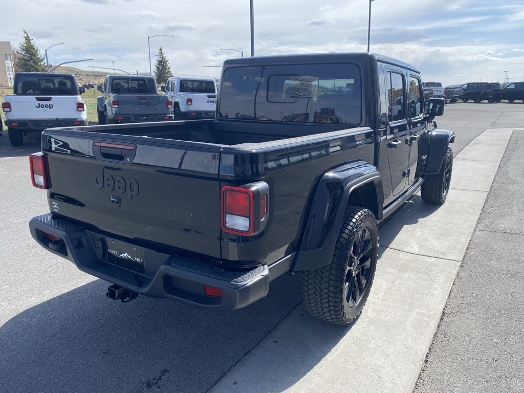2025 Jeep Gladiator Sport photo 5