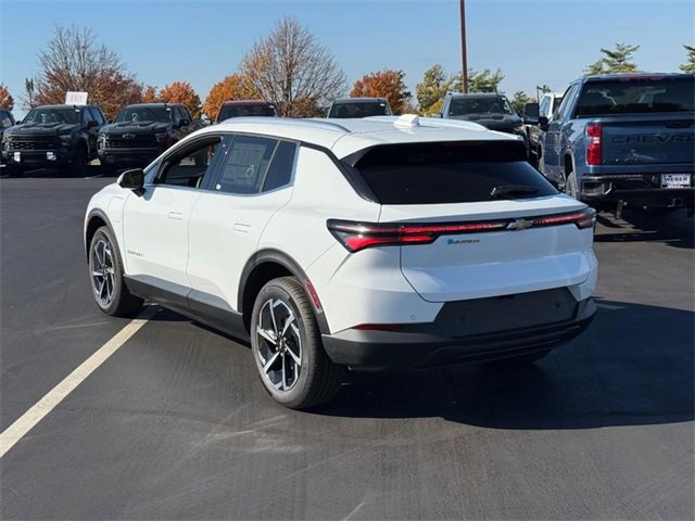 2026 Chevrolet Equinox EV 1LT photo 3