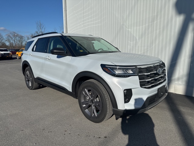 2026 Ford Explorer Active's photo