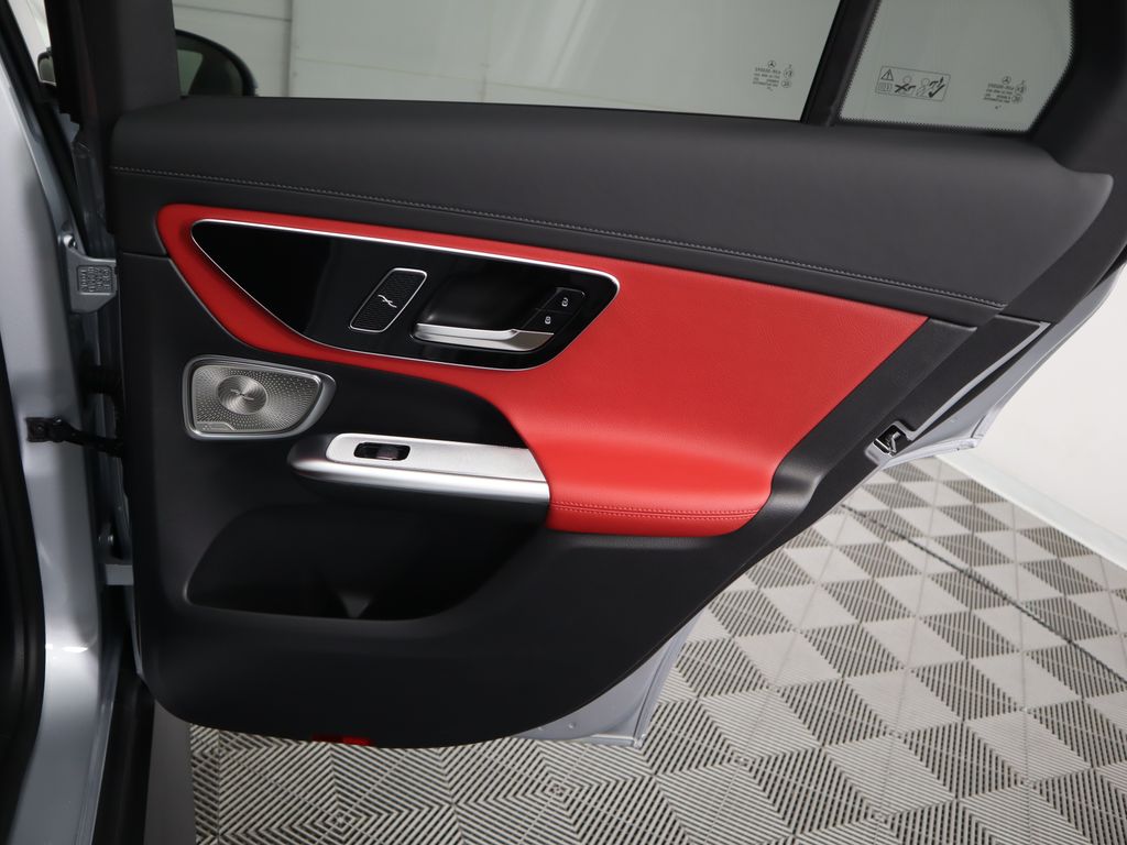 2026 Mercedes Benz GLC 300 photo 27