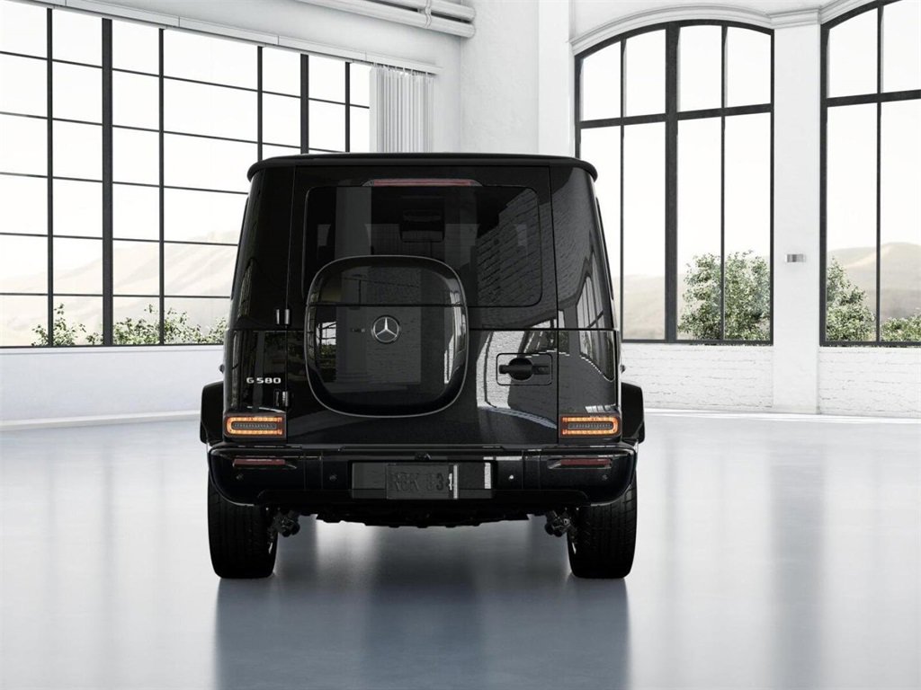 2025 Mercedes Benz G photo 24