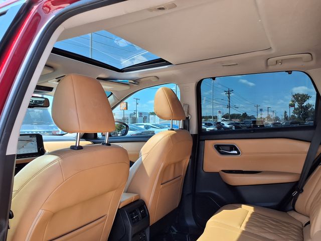 2021 Nissan Rogue Platinum photo 9