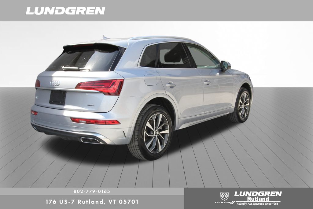 2022 Audi Q5 45 S line Premium photo 3