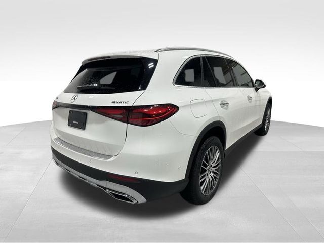 2026 Mercedes Benz GLC 300 4MATIC photo 4