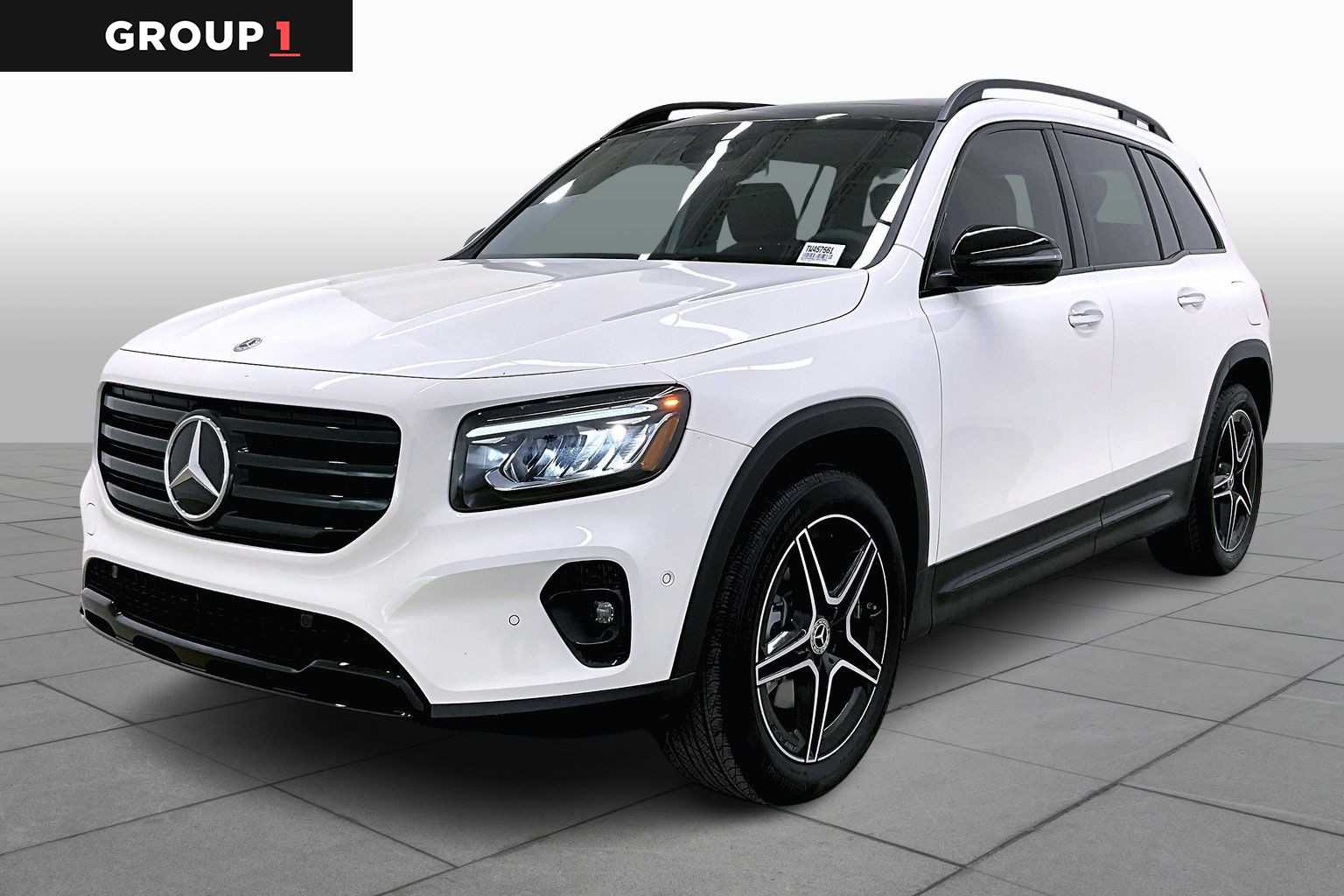2026 Mercedes-Benz GLB GLB 250's photo