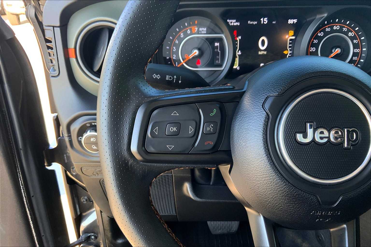 2024 Jeep Gladiator Mojave photo 22