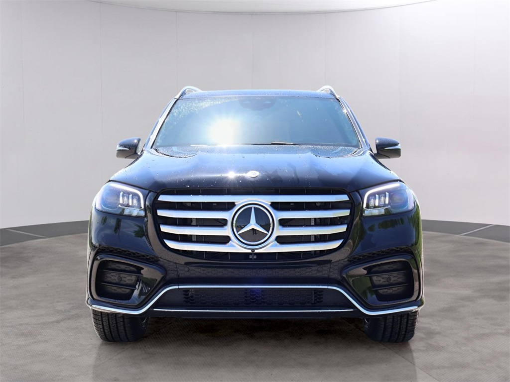 2025 Mercedes Benz GLS 450 4MATIC photo 2