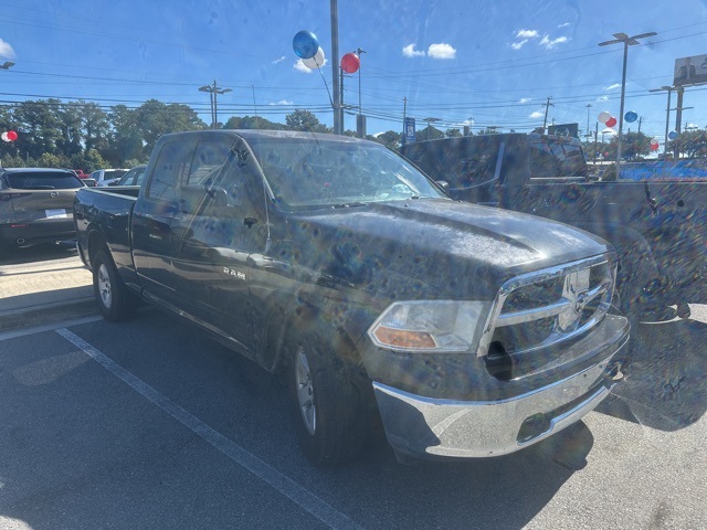 2009 Dodge Ram SLT photo 2