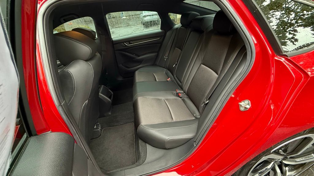 2019 Honda Accord Sport photo 14