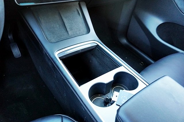 Used 2023 Red Tesla Long Range image 30