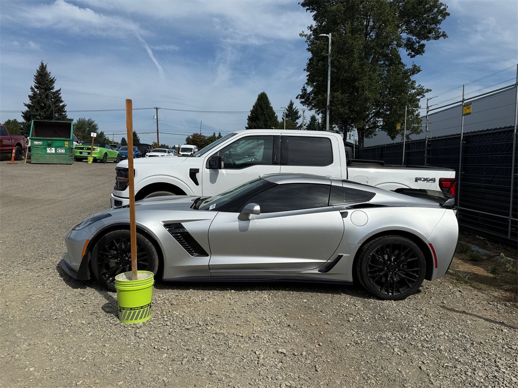 2015 Chevrolet Corvette Stingray 3LZ Z06 photo 2
