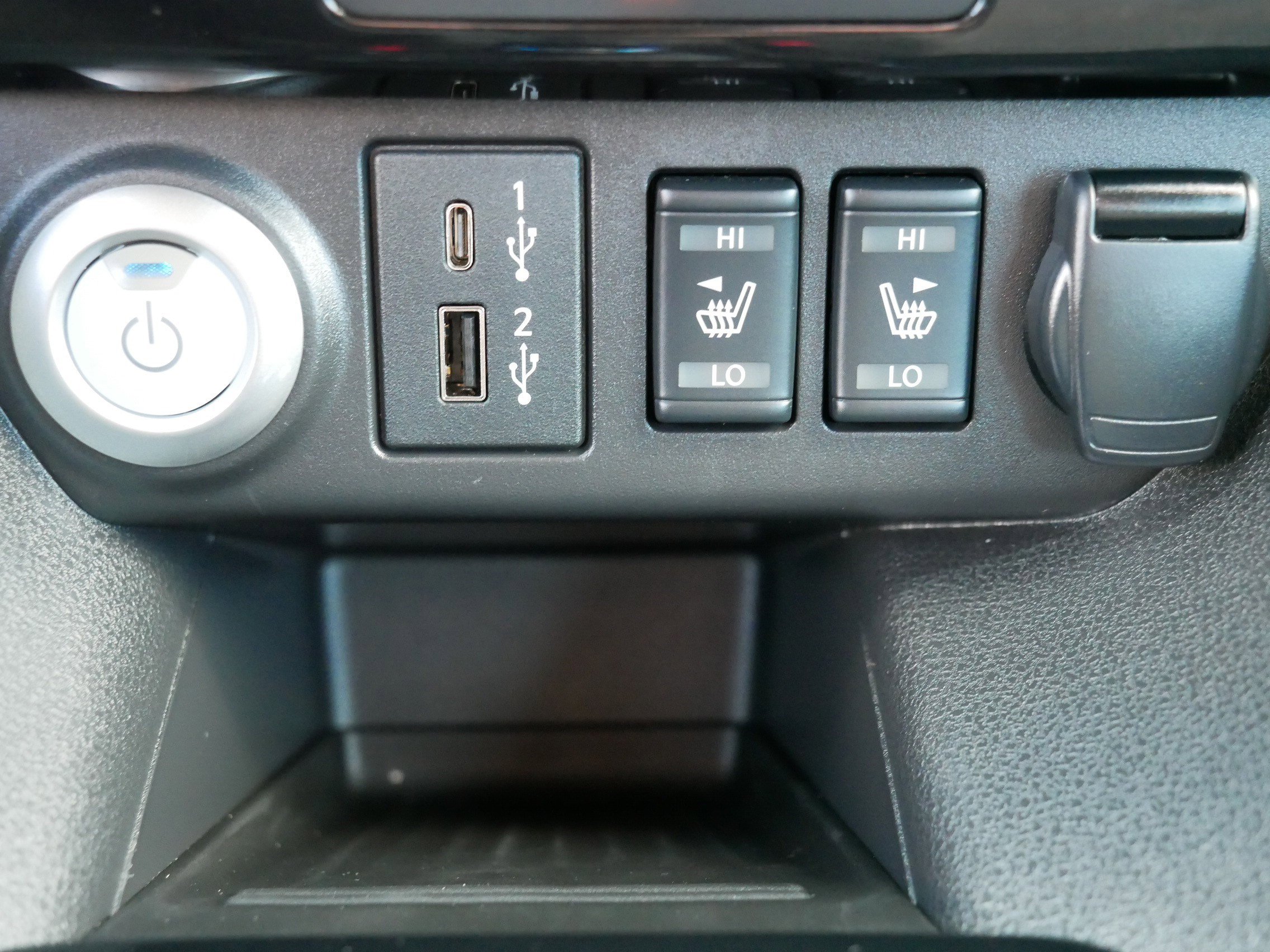 2024 Nissan Leaf SV Plus photo 32