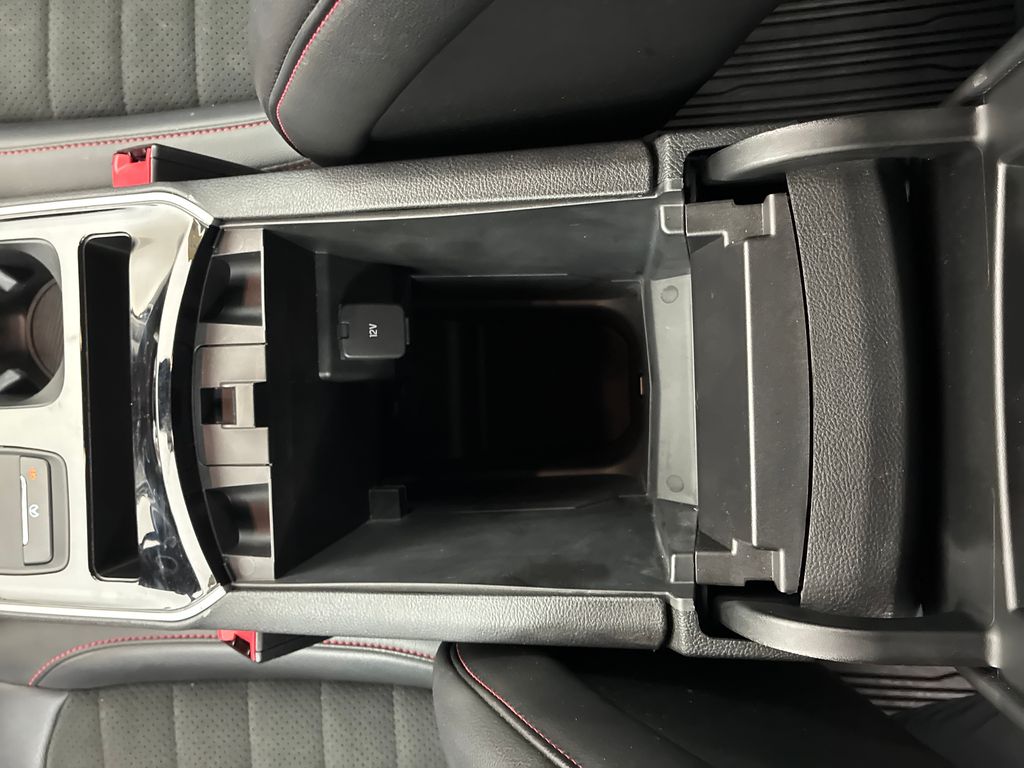 2020 Ford Edge ST photo 23