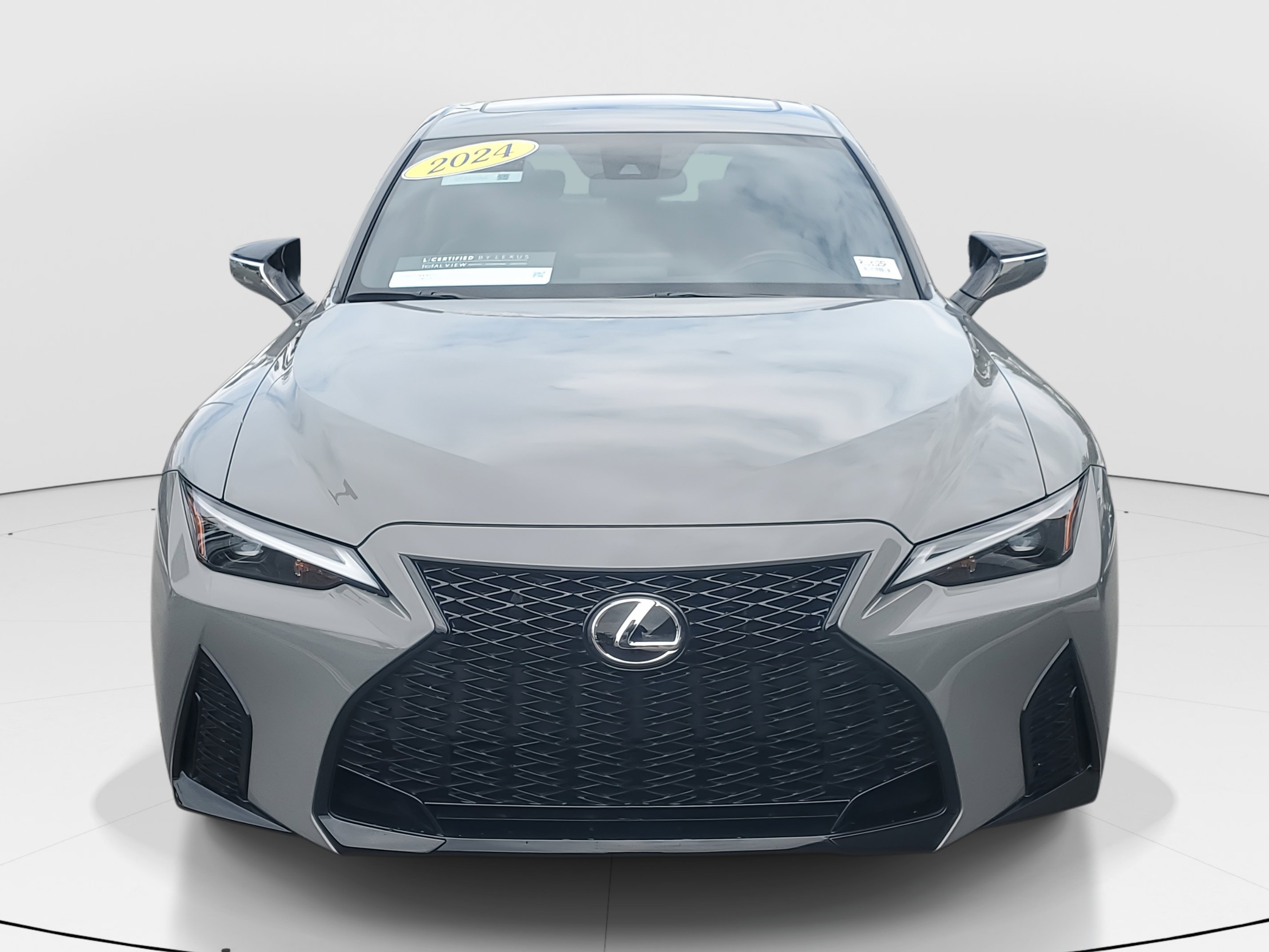 2024 Lexus IS 350 F SPORT photo 3