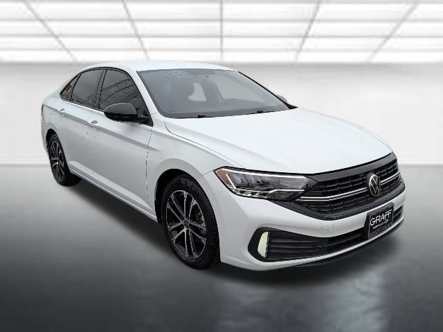 2022 Volkswagen Jetta Sport's photo