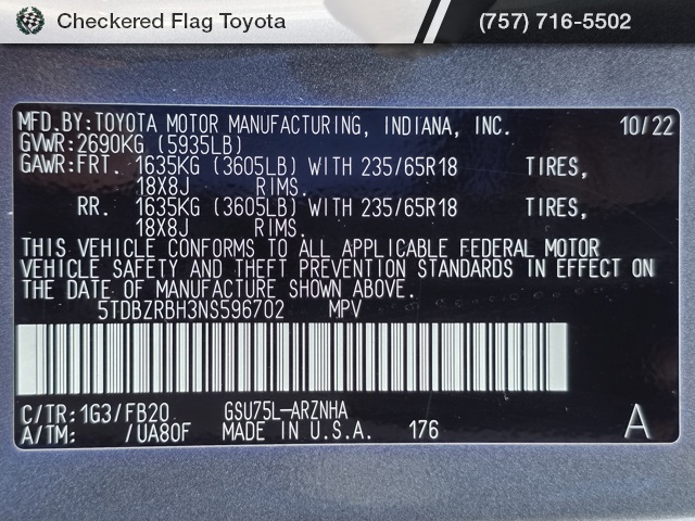 2022 Toyota Highlander LE photo 22