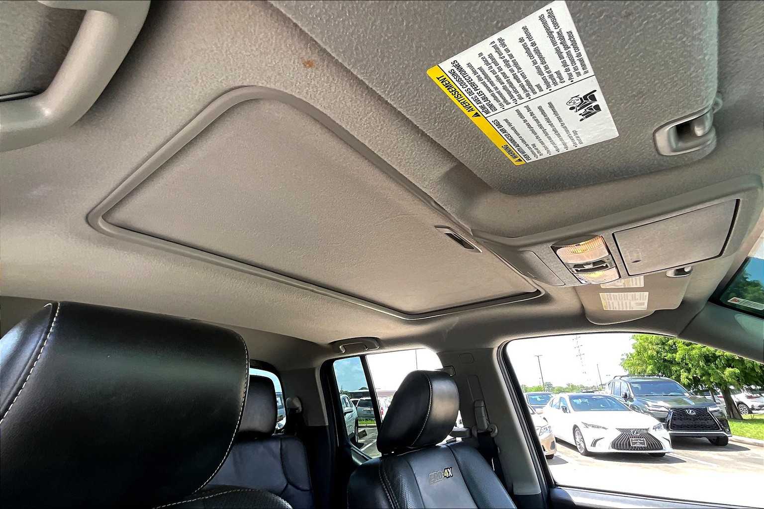 2021 Nissan Frontier PRO-4X photo 31