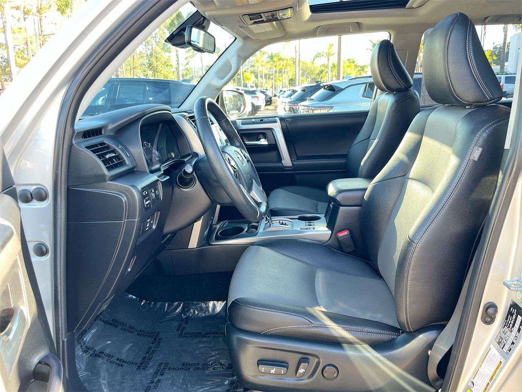 2022 Toyota 4Runner SR5 Premium photo 20