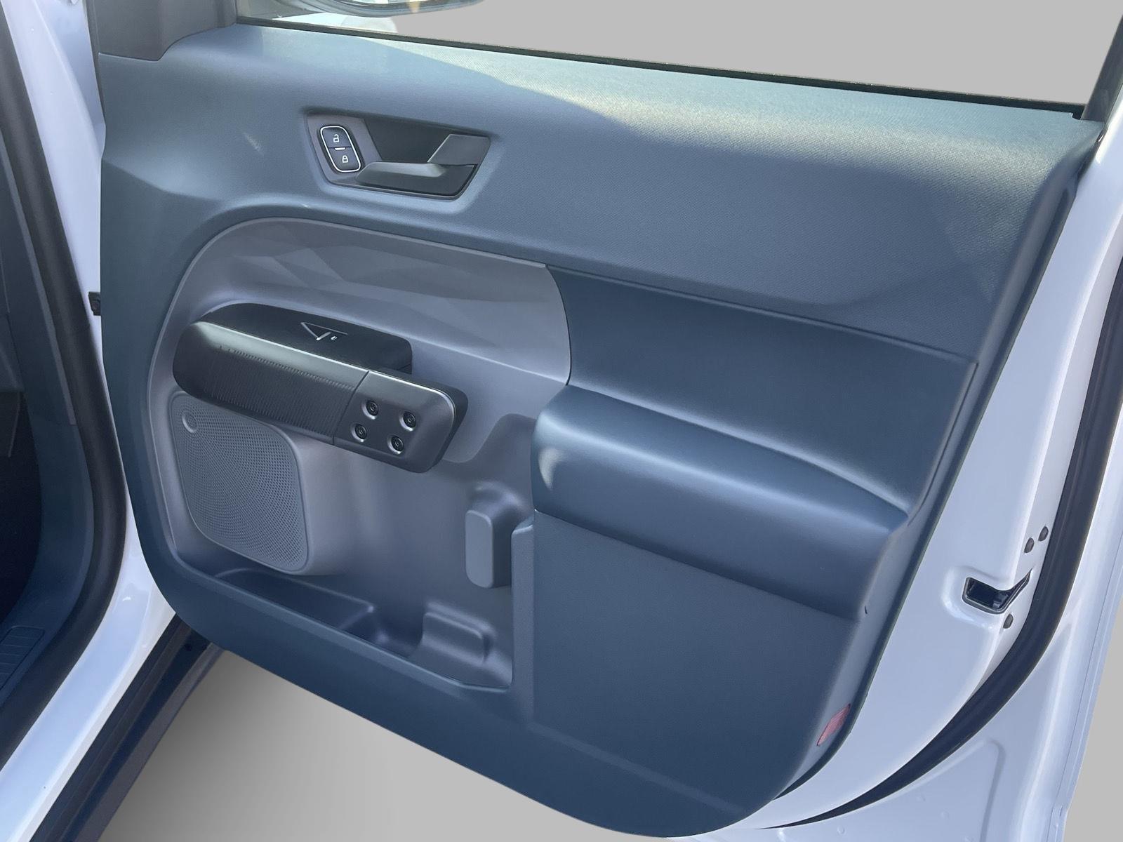 2025 Ford Maverick XLT photo 13