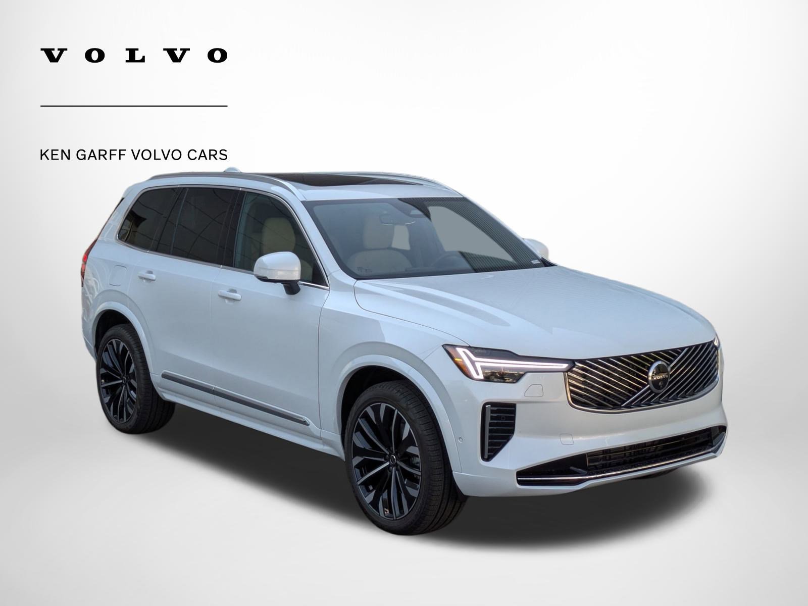 2026 Volvo XC90 Plus's photo