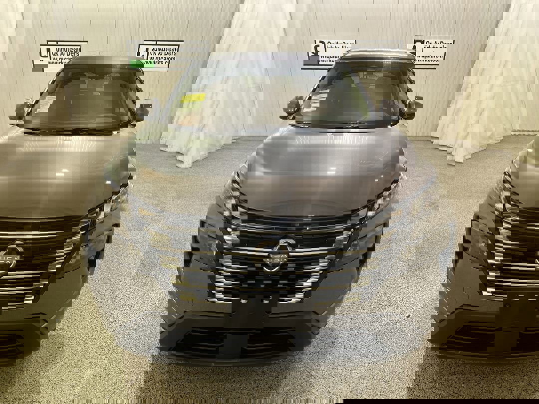 2026 Nissan Rogue SV photo 2