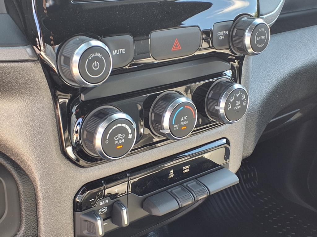2026 Ram 2500 Tradesman photo 6