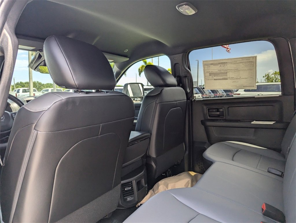 2025 Ram 5500 photo 9
