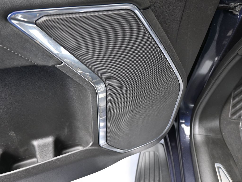 2023 Chevrolet Silverado 1500 LT photo 14