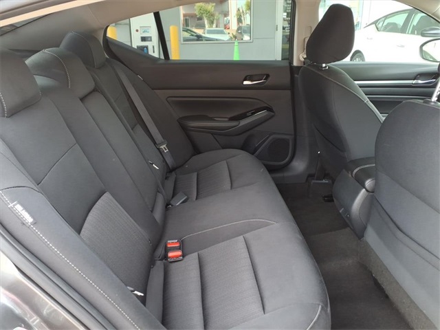 2021 Nissan Altima 2.5 SV photo 20
