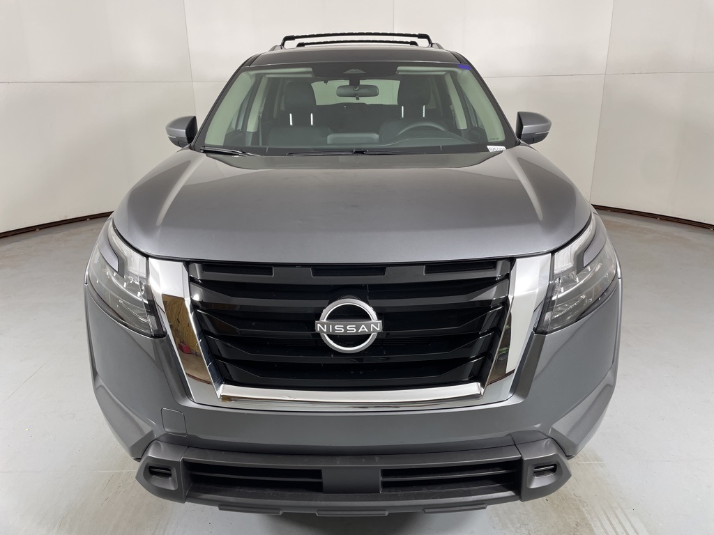 2025 Nissan Pathfinder SV photo 3