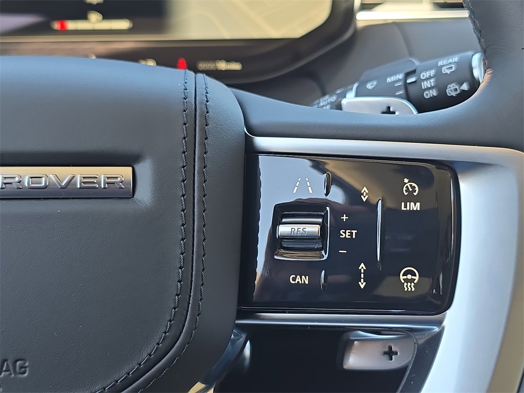 2025 Land Rover Range Rover Autobiography photo 18