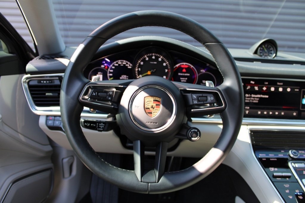 2023 Porsche Panamera E-Hybrid photo 15