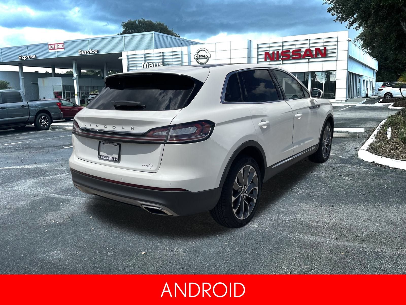 2022 Lincoln Nautilus Reserve photo 3