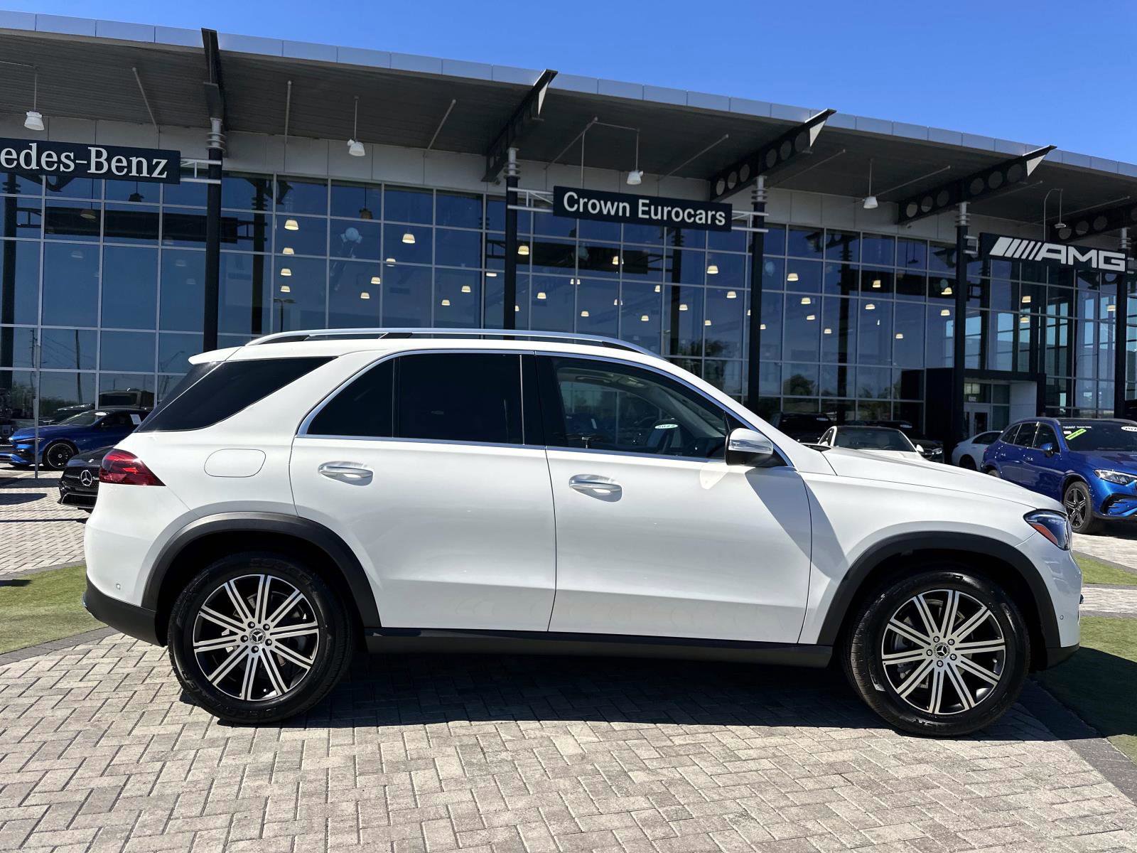 2026 Mercedes Benz GLE 350 4MATIC photo 3