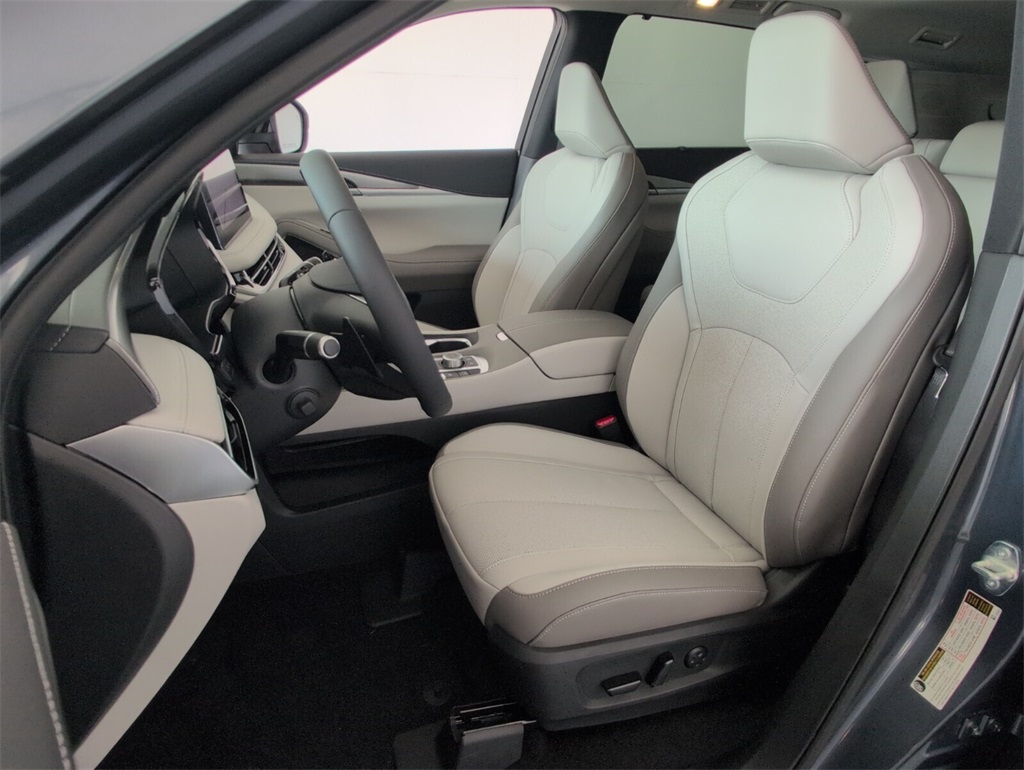 2026 Infiniti QX60 Luxe photo 5