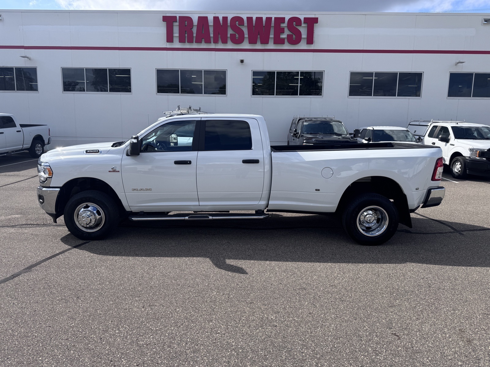 Used 2024 RAM Ram 3500 Pickup Big Horn with VIN 3C63RRHL7RG241219 for sale in Minneapolis, Minnesota