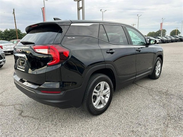 2024 Gmc Terrain SLE photo 3