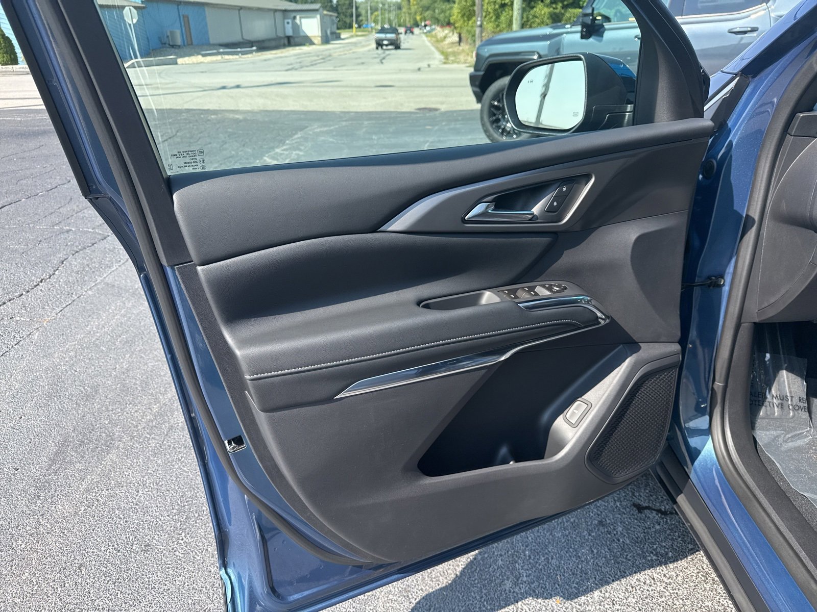 2026 Chevrolet Traverse photo 16