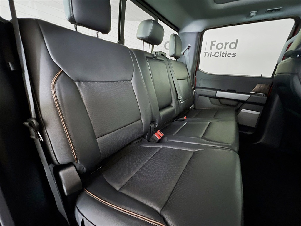 2025 Ford F-250 Lariat photo 15