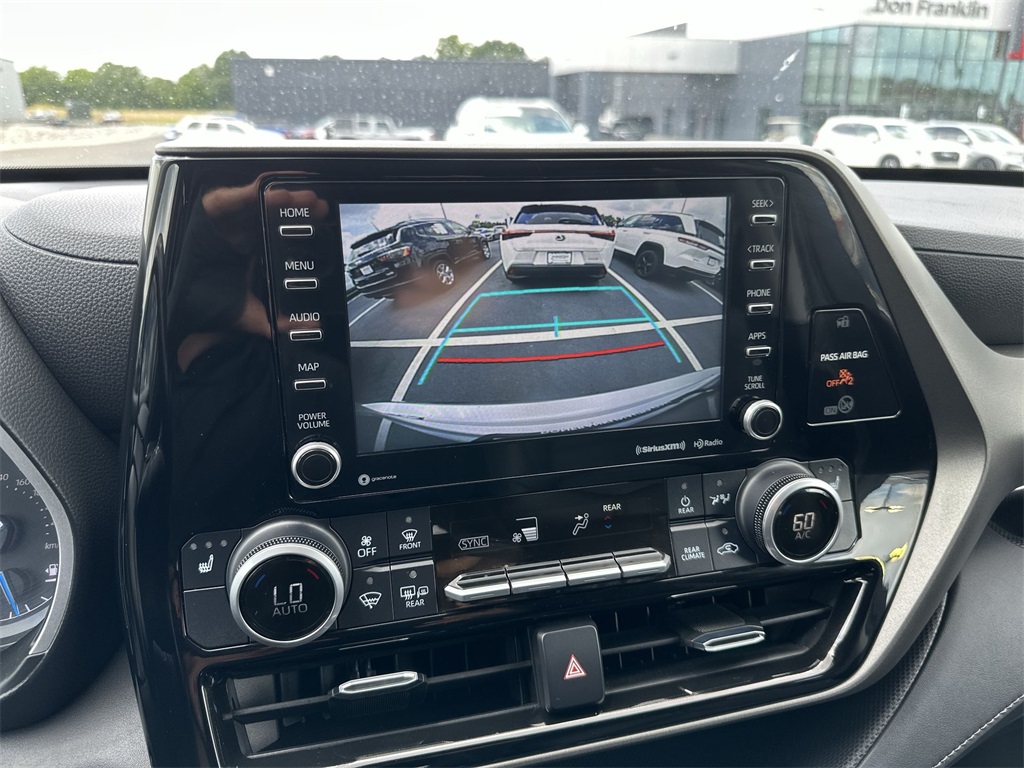 2021 Toyota Highlander Hybrid XLE photo 17
