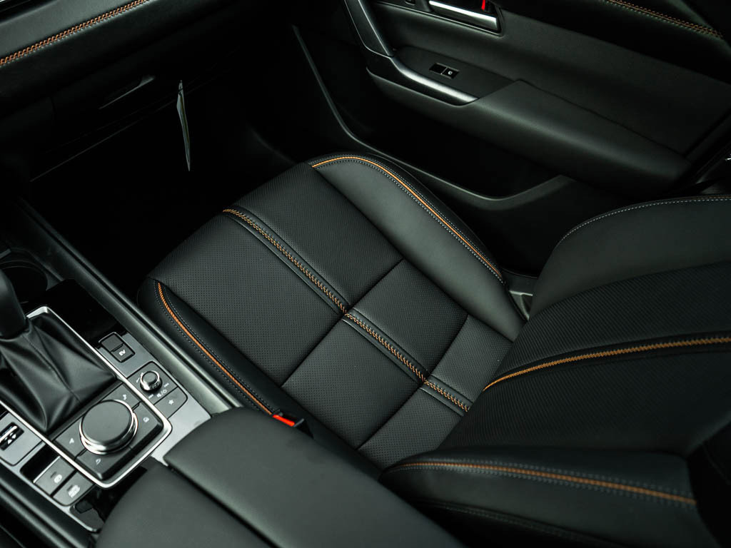 2025 Mazda CX-50 Premium photo 25