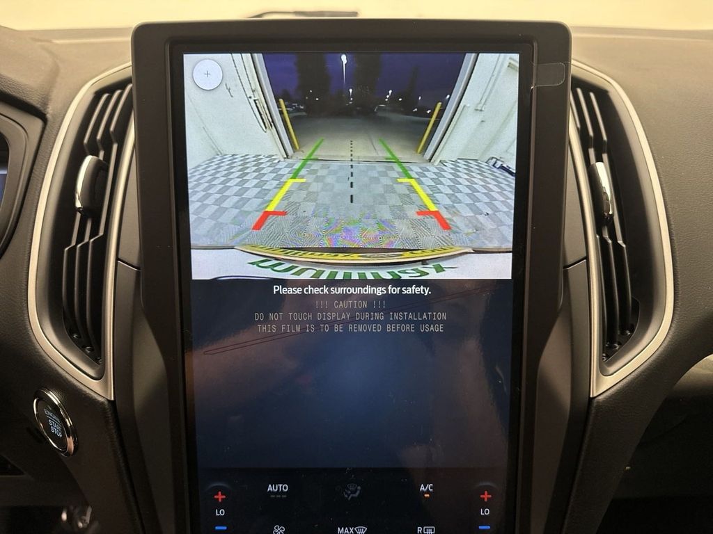 2024 Ford Edge SE photo 4