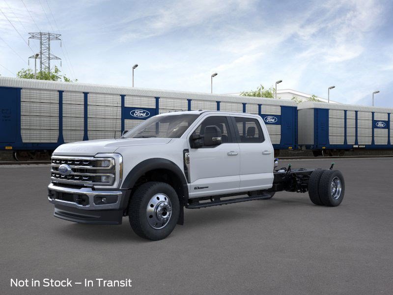 2026 Ford F-550 Super Duty Chassis Cab Lariat's photo