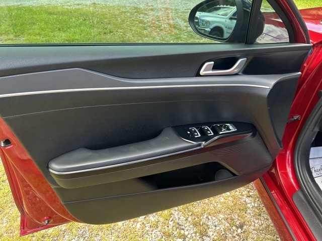2021 Kia K5 GT-Line photo 16
