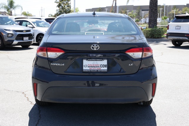 2024 Toyota Corolla LE photo 2